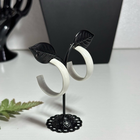Resin Open Hoop Earring - Picture 1 of 7